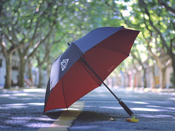 定制雨傘作為禮品的廣告宣傳優勢